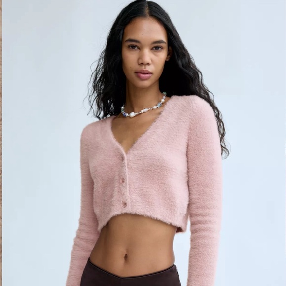 Cropped dark brown Aritzia XS button-up cardigan with a V neckline - Picture 4 of 4